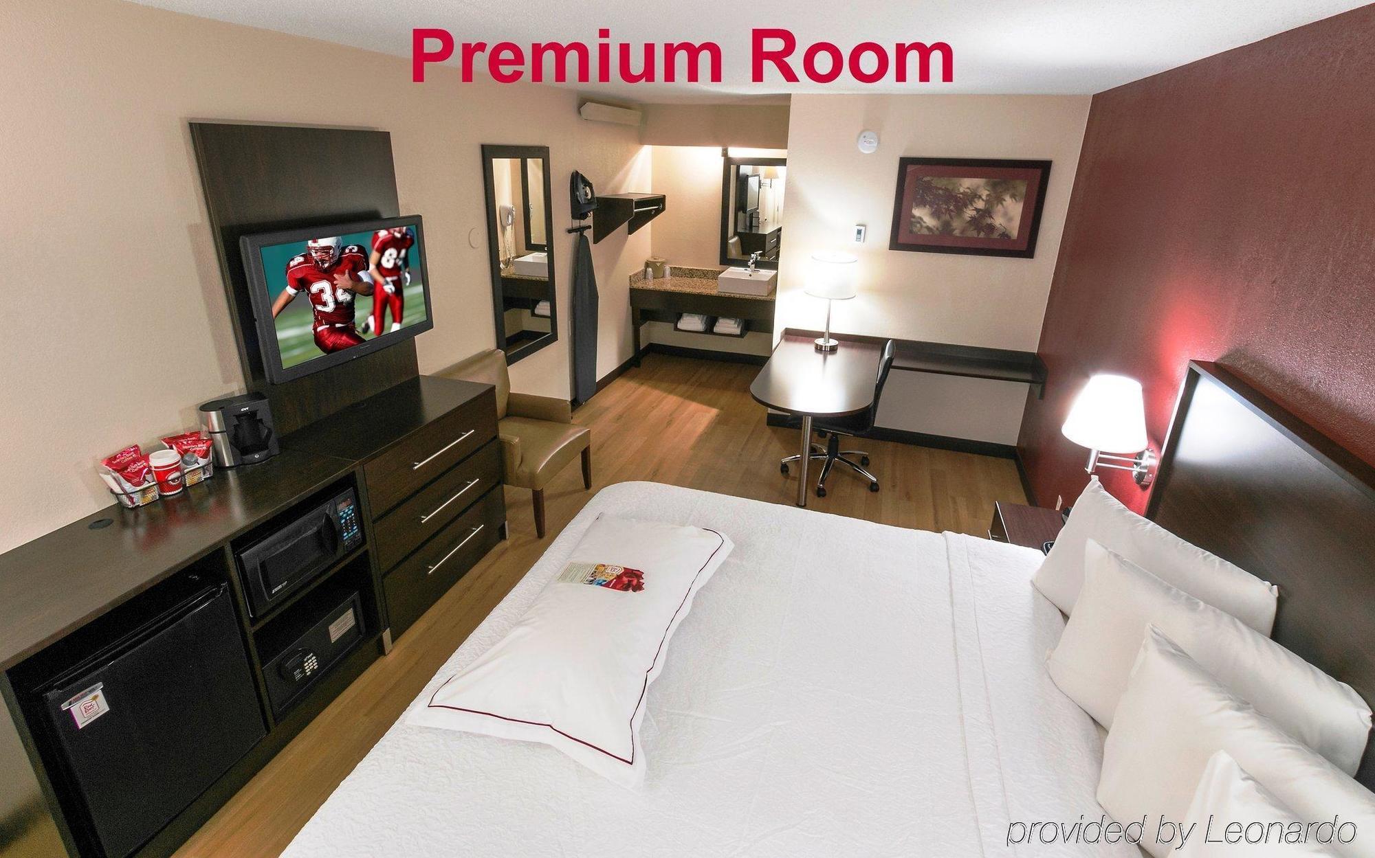 Red Roof Inn Wilkes-Barre Arena Eksteriør billede